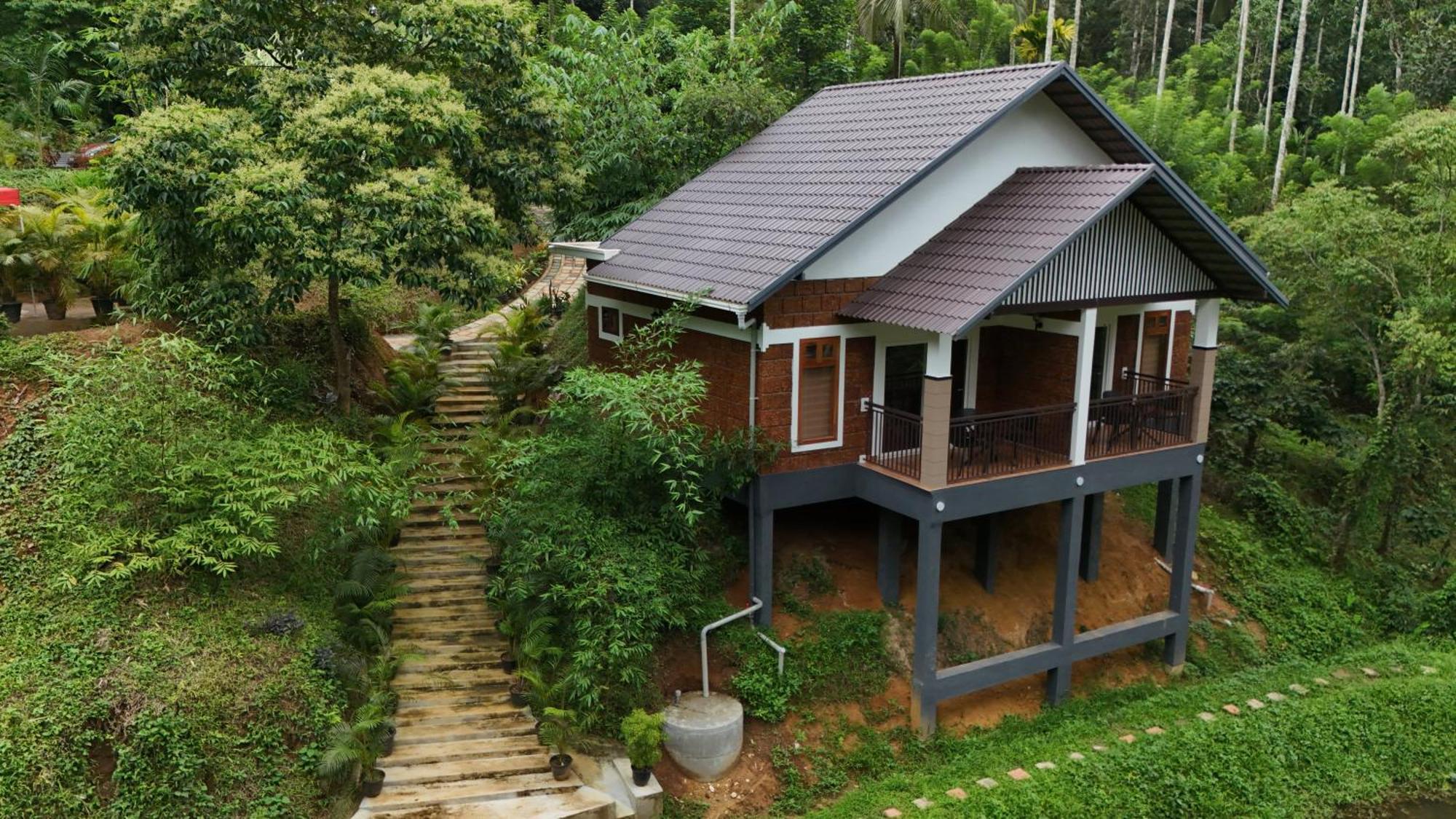 Casta Wild Resort Batheri Exterior foto
